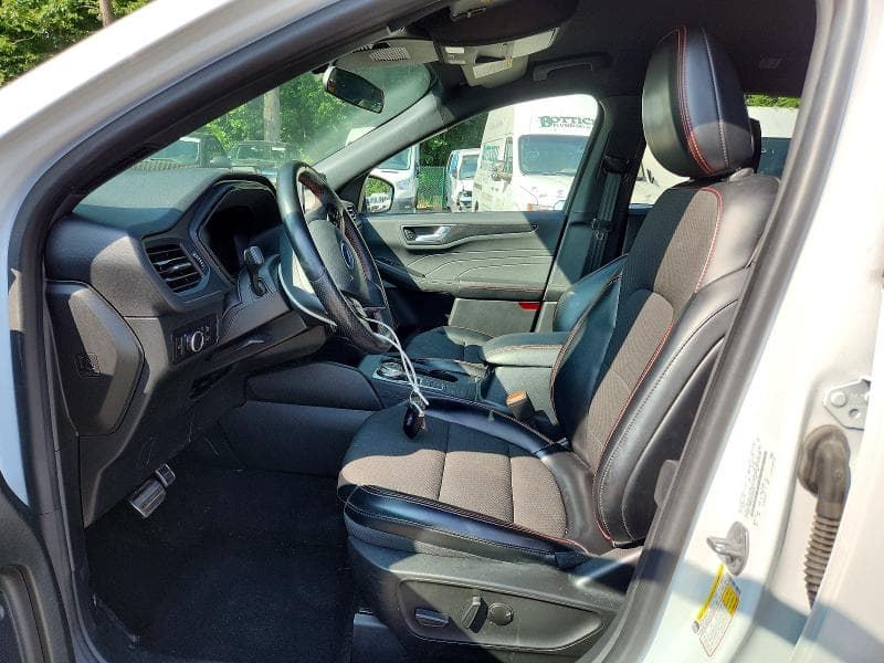 2023 FORD ESCAPE ST LINE 7