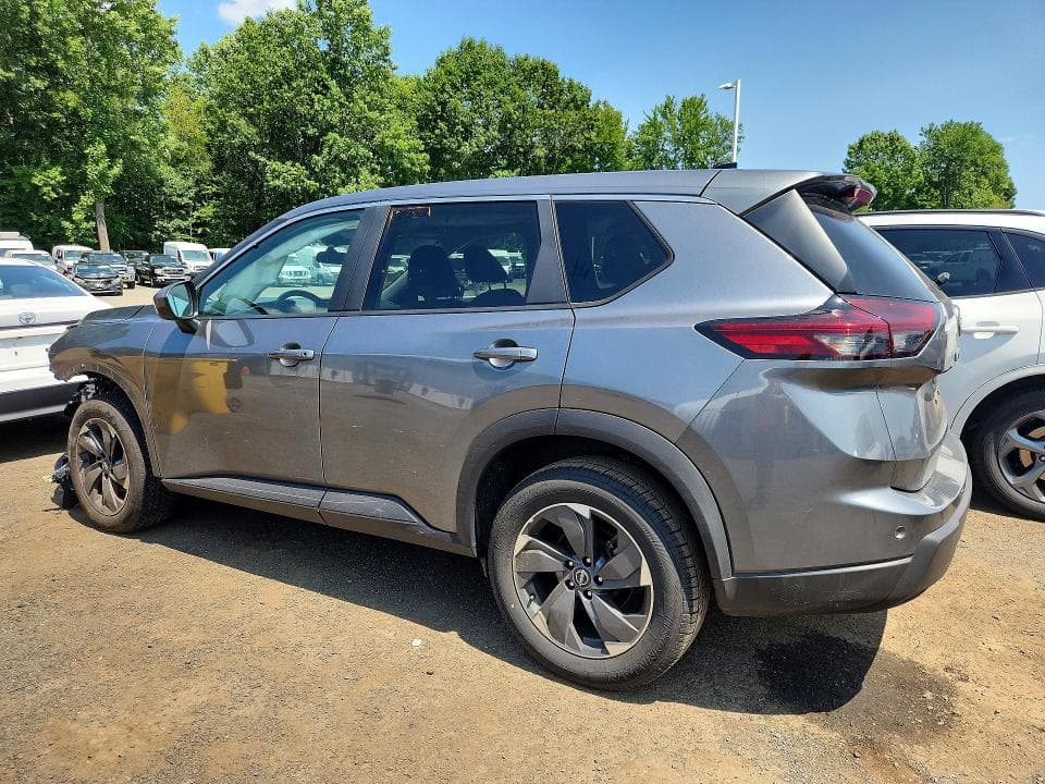 2025 NISSAN ROGUE SV 2