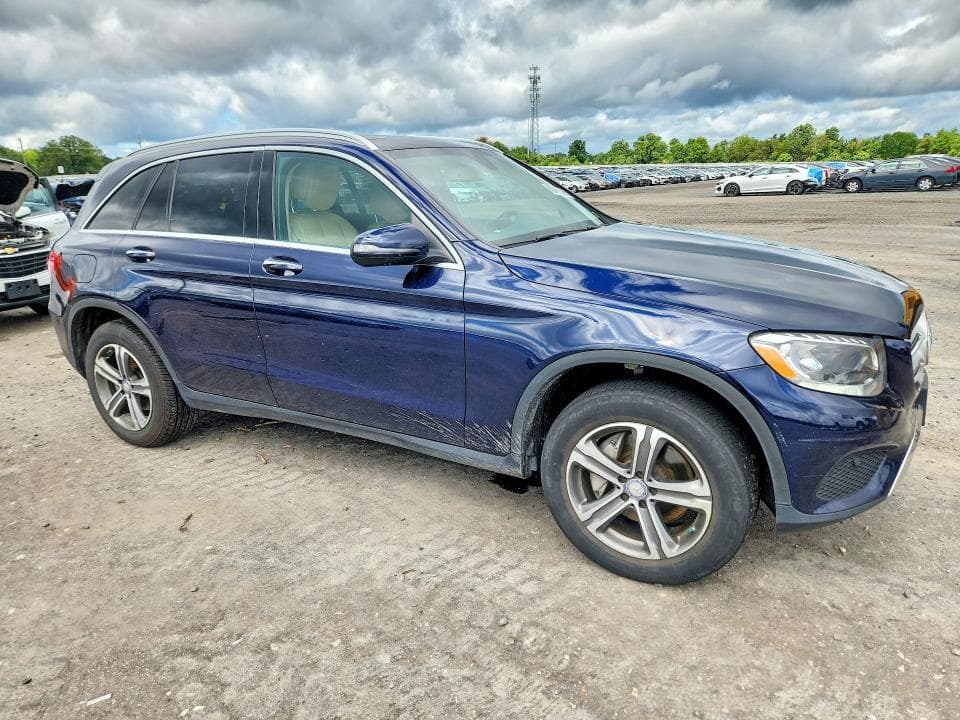 2017 MERCEDES-BENZ GLC 300 4MATIC 4