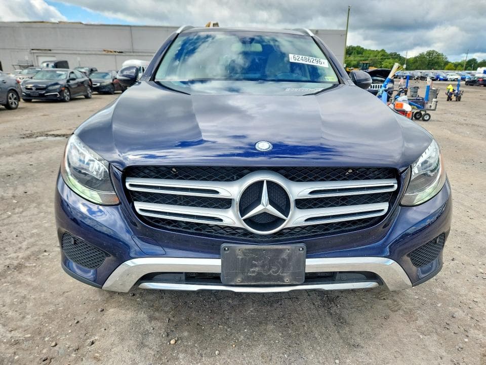 2017 MERCEDES-BENZ GLC 300 4MATIC 5