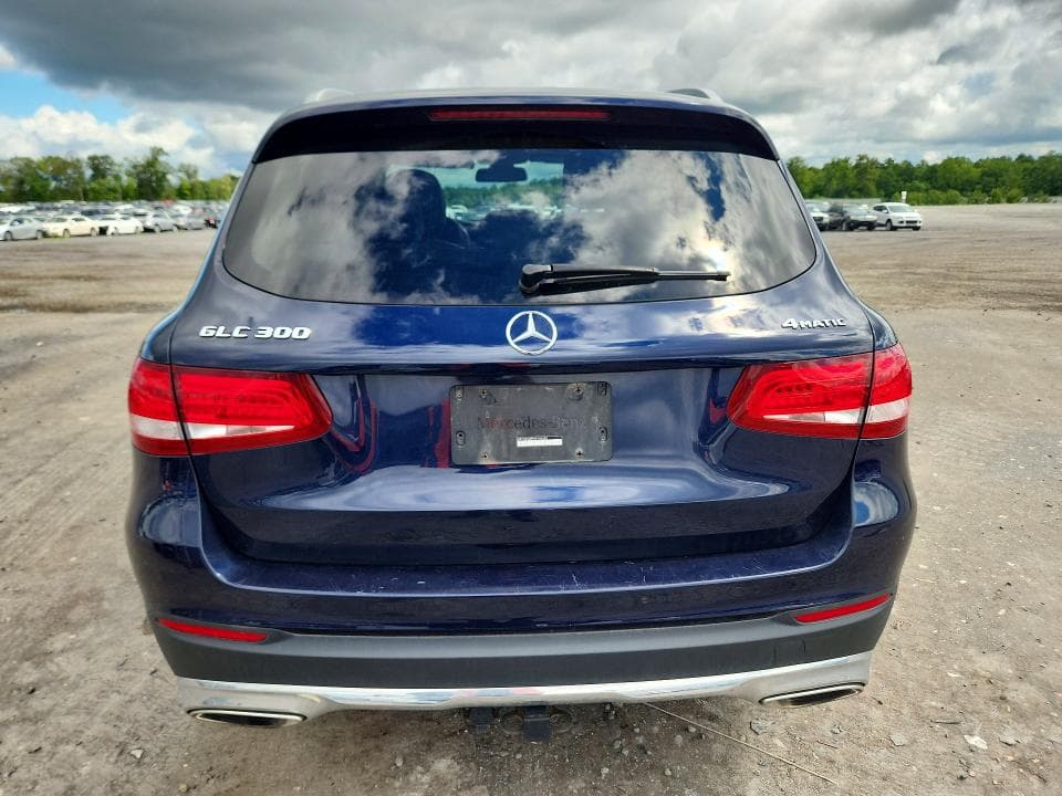 2017 MERCEDES-BENZ GLC 300 4MATIC 6