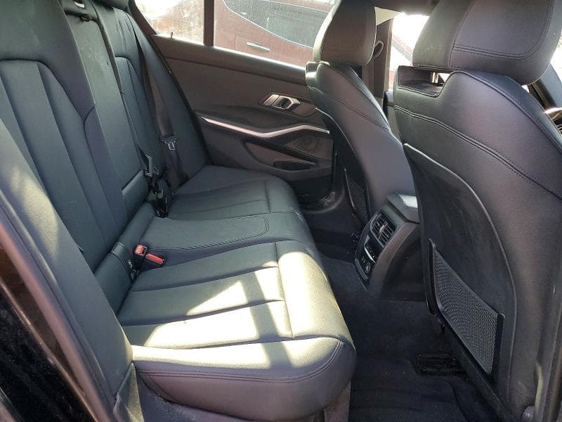 2019 BMW 330XI 10