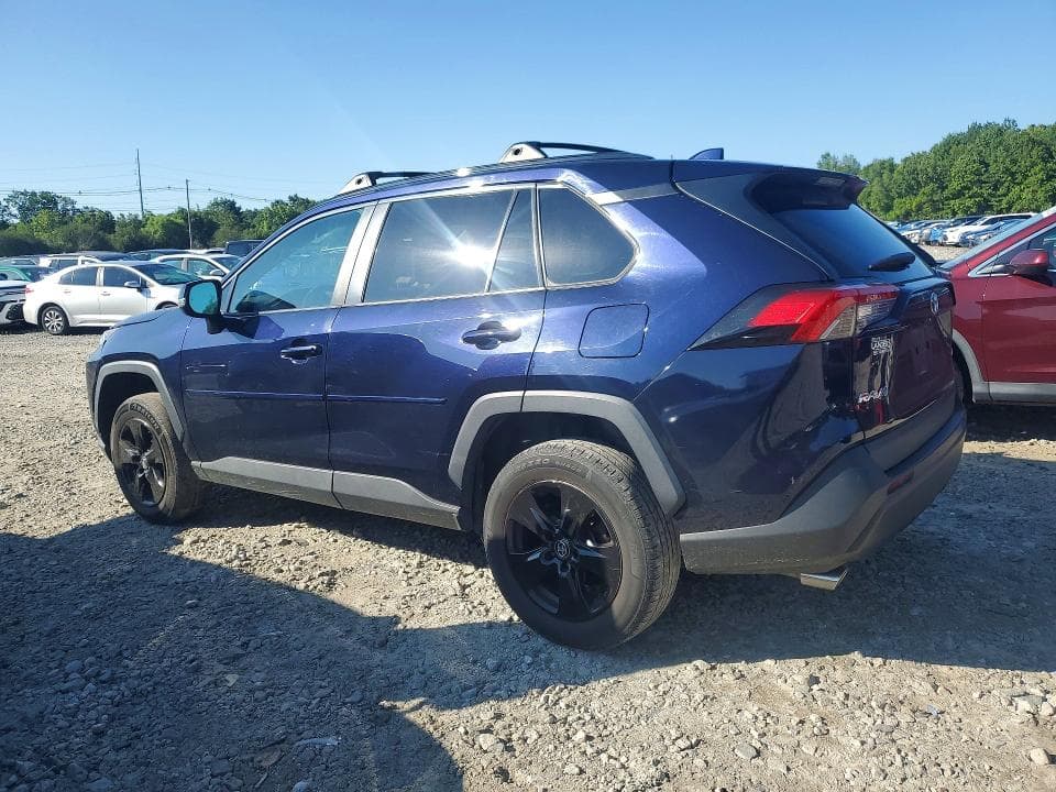 2019 TOYOTA RAV4 XLE 2