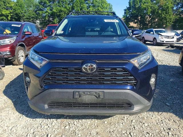 2019 TOYOTA RAV4 XLE 5
