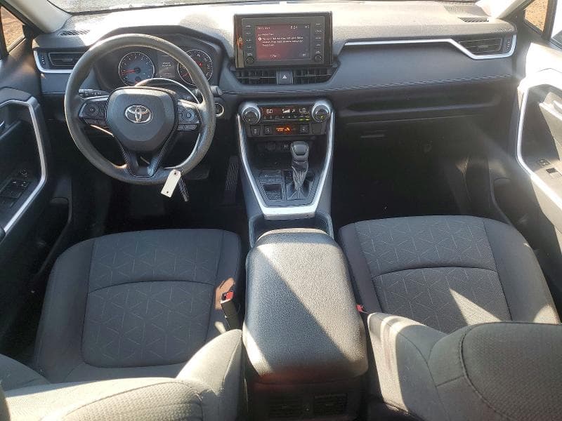 2019 TOYOTA RAV4 XLE 8