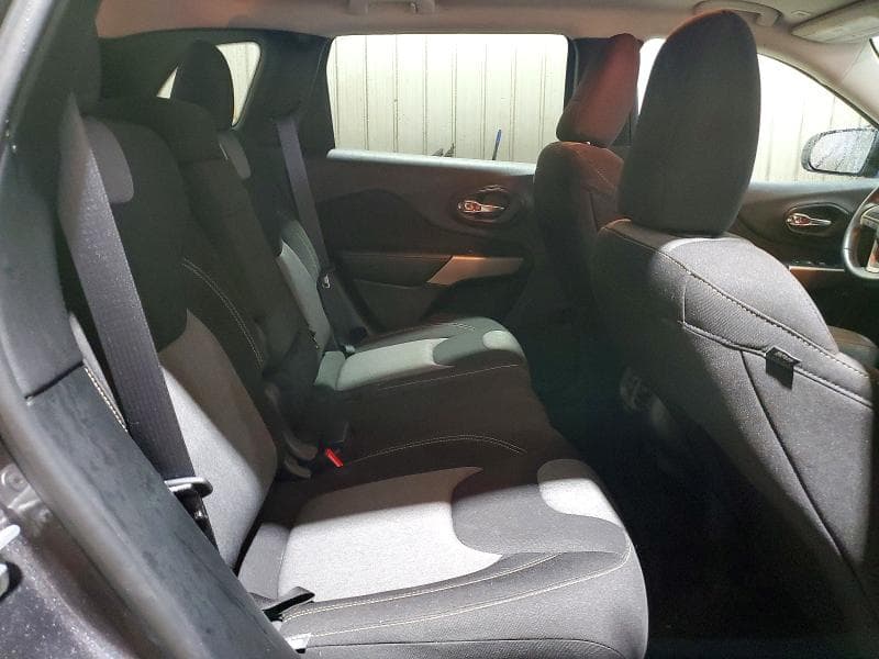2018 JEEP CHEROKEE LATITUDE 11