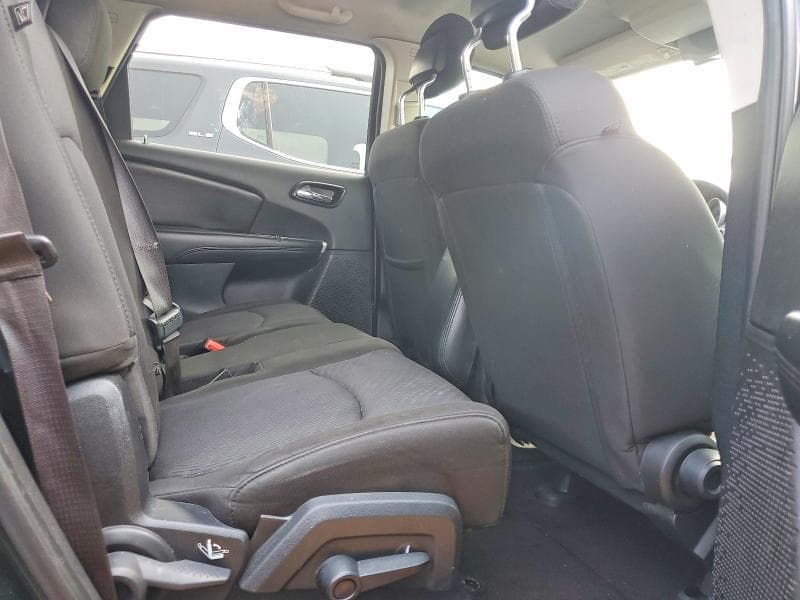 2019 DODGE JOURNEY SE 11
