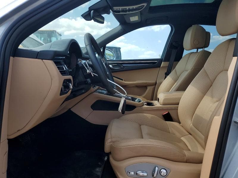 2026 PORSCHE MACAN BASE 7