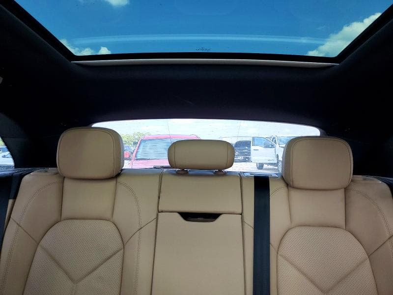2026 PORSCHE MACAN BASE 10