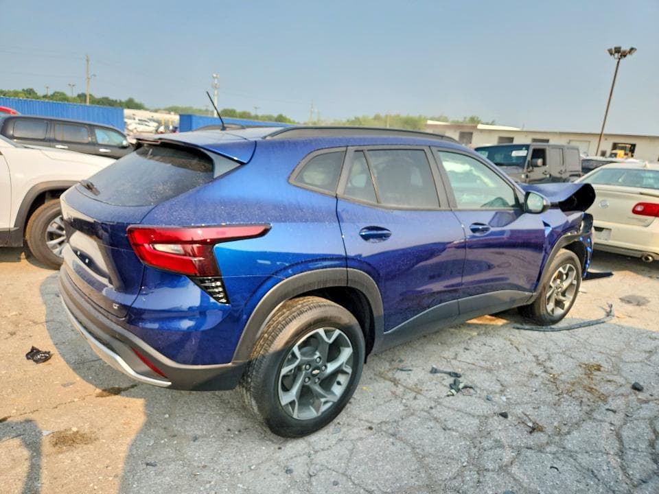 2024 CHEVROLET TRAX 1LT 3