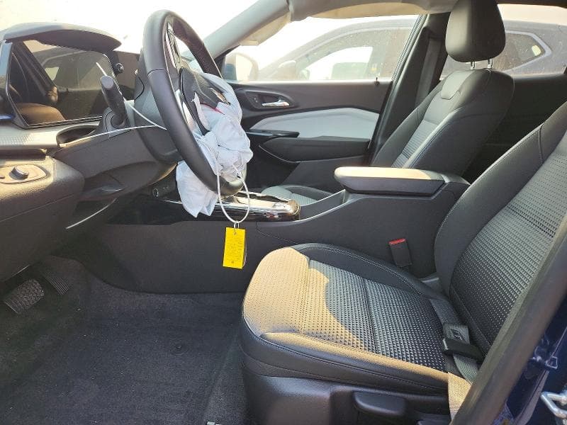 2024 CHEVROLET TRAX 1LT 7