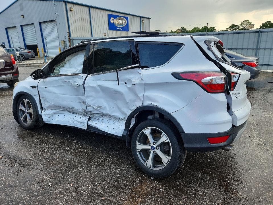 2017 FORD ESCAPE SE 2