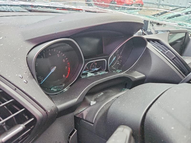 2017 FORD ESCAPE SE 9