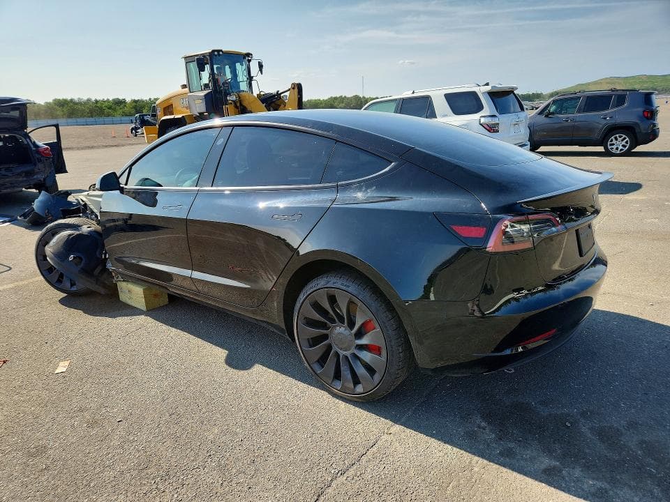 2023 TESLA MODEL 3 2