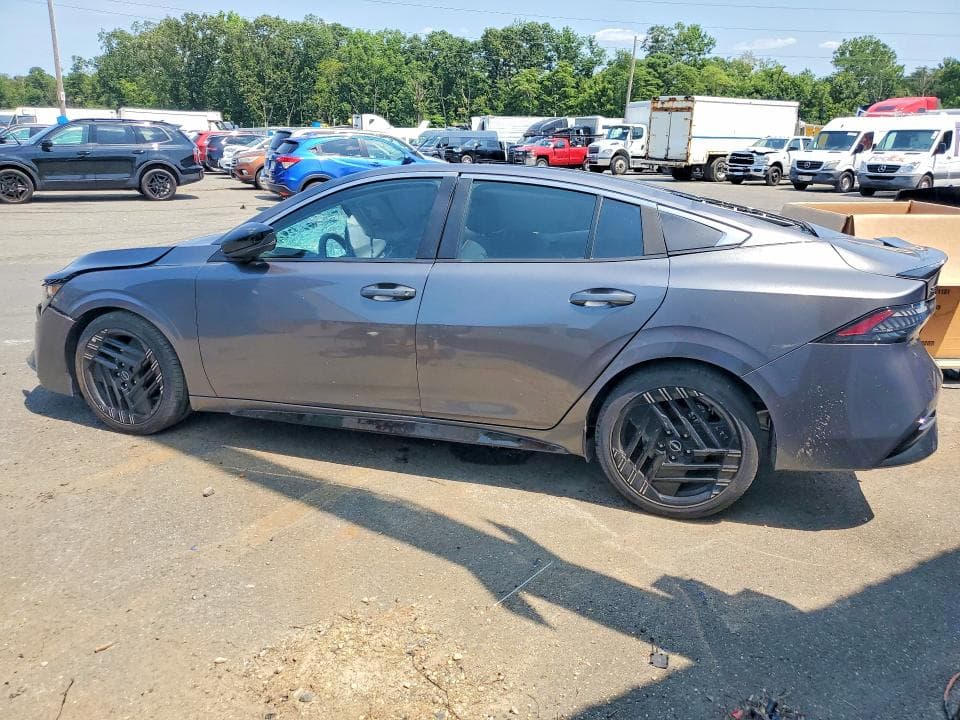 2026 NISSAN SENTRA SR 2