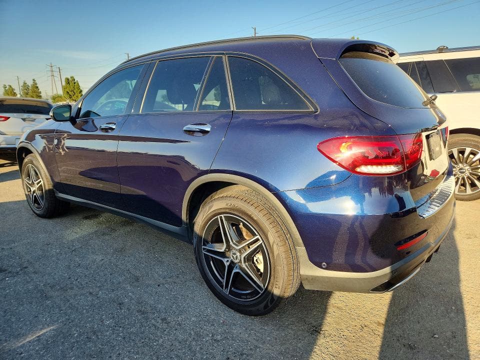 2020 MERCEDES-BENZ GLC 300 2