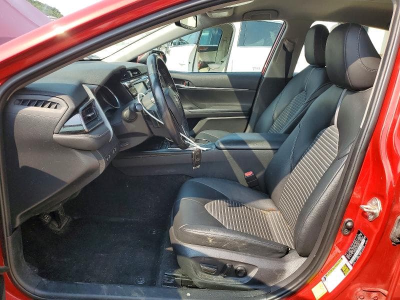 2020 TOYOTA CAMRY SE SE 7