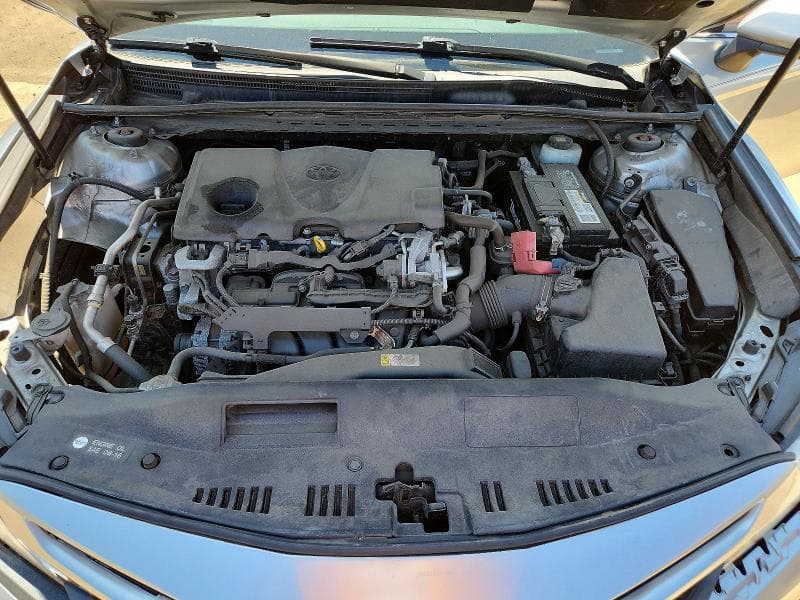 2018 TOYOTA CAMRY SE 11