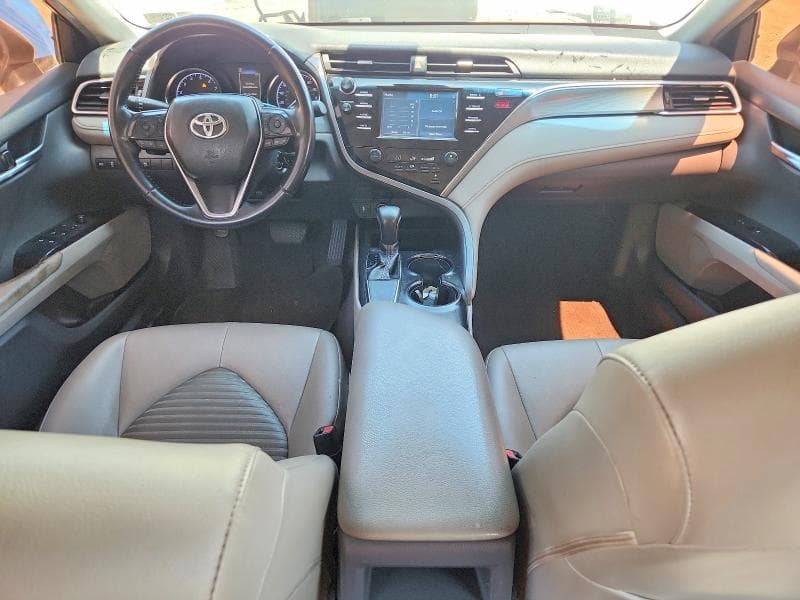 2018 TOYOTA CAMRY SE 8