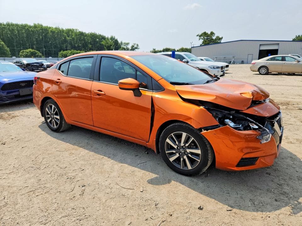 2021 NISSAN VERSA SV 4