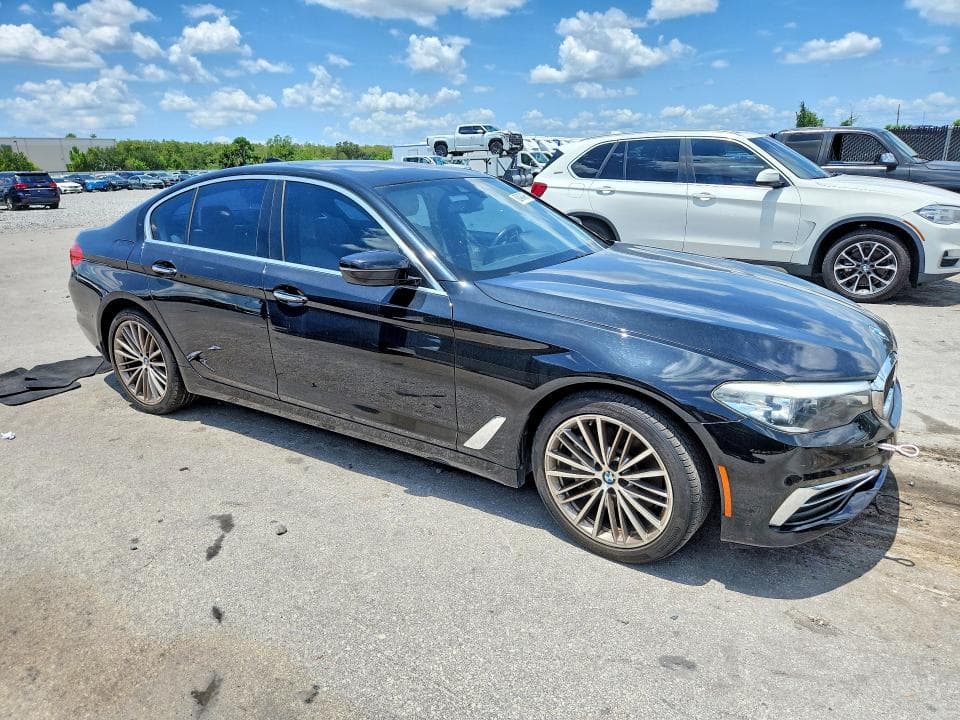 2018 BMW 530 XI 4