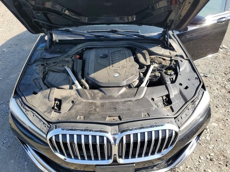2020 BMW 740 XI 11
