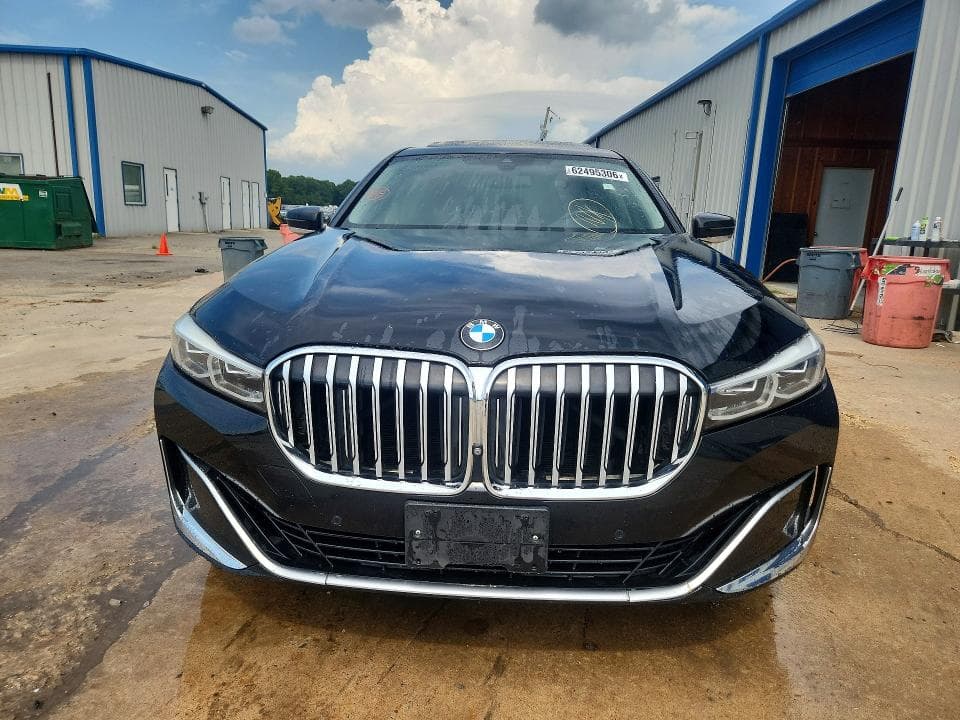 2020 BMW 740 XI 5