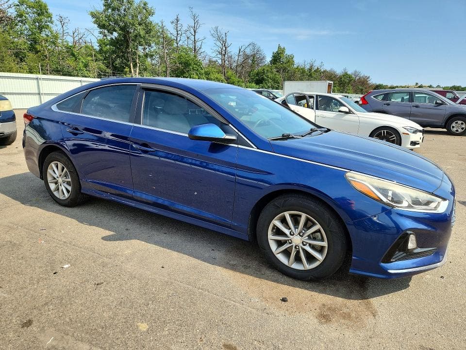 2018 HYUNDAI SONATA SE 4