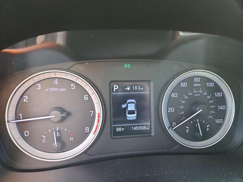 2018 HYUNDAI SONATA SE 9