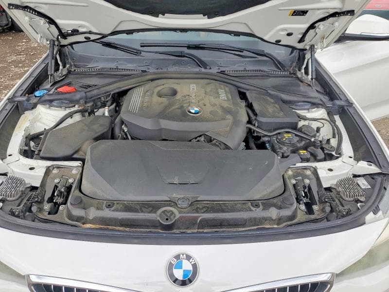 2018 BMW 330 XIGT 11