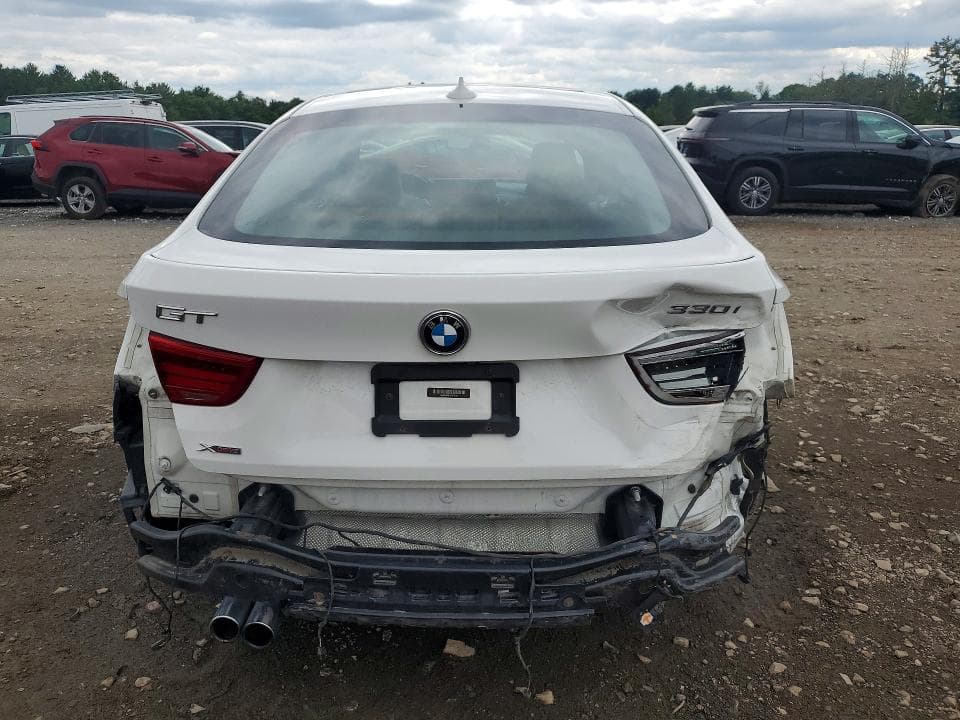 2018 BMW 330 XIGT 6
