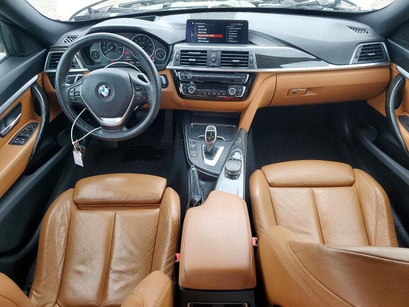 2018 BMW 330 XIGT 8