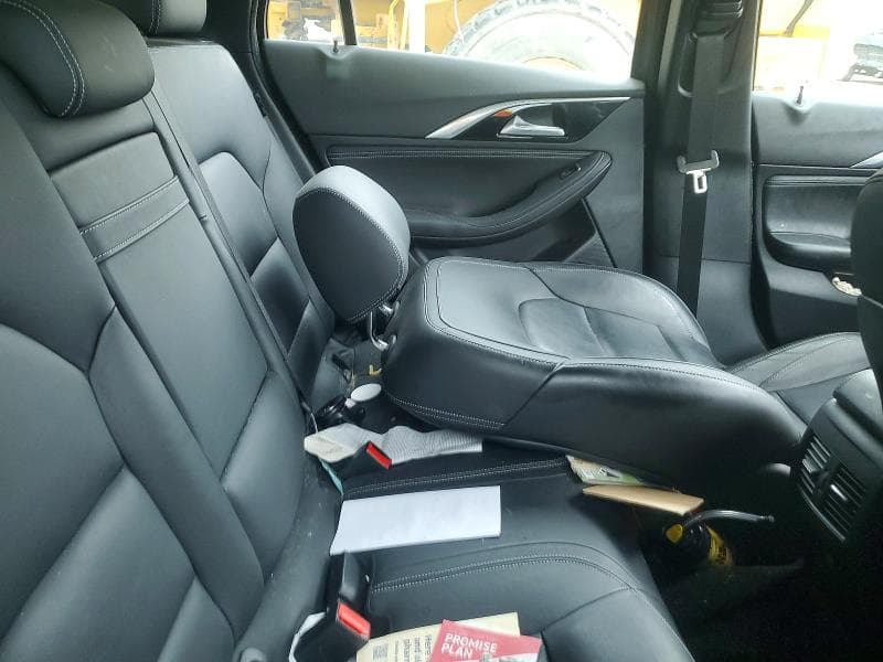 2018 INFINITI QX30 LUXURY 11