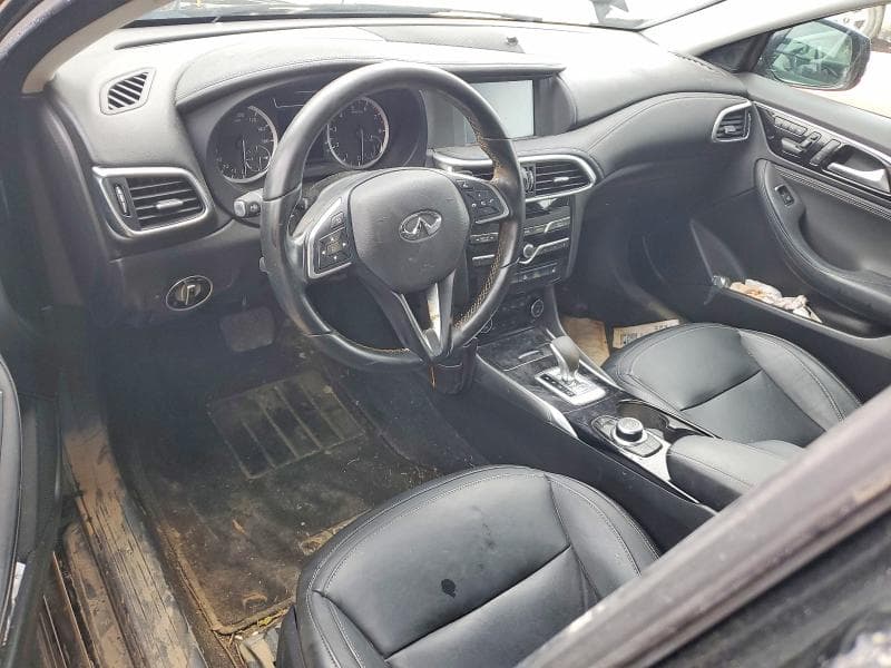 2018 INFINITI QX30 LUXURY 8
