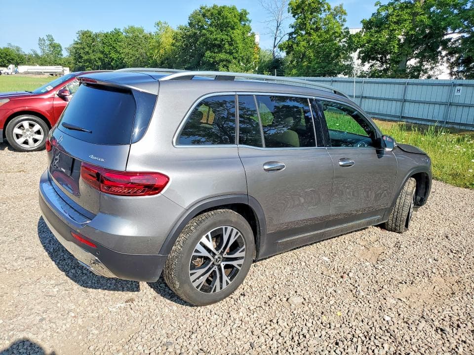2024 MERCEDES-BENZ GLB 250 4MATIC 3