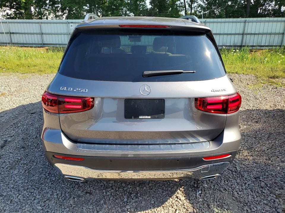 2024 MERCEDES-BENZ GLB 250 4MATIC 6
