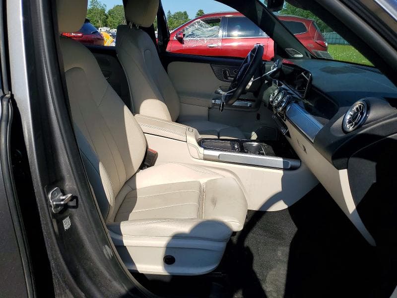 2024 MERCEDES-BENZ GLB 250 4MATIC 7