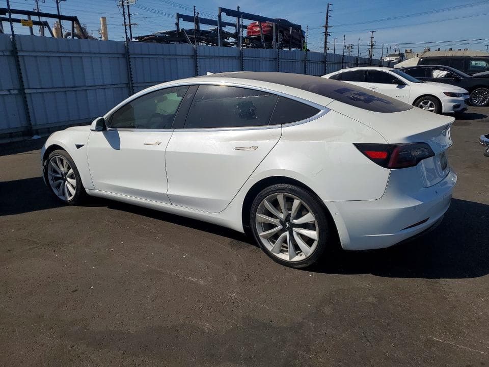 2018 TESLA MODEL 3 2