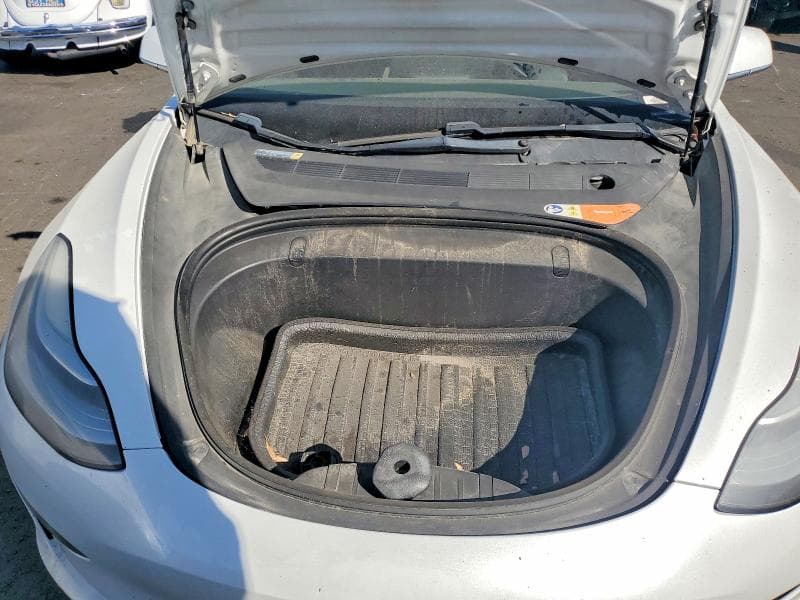 2018 TESLA MODEL 3 11