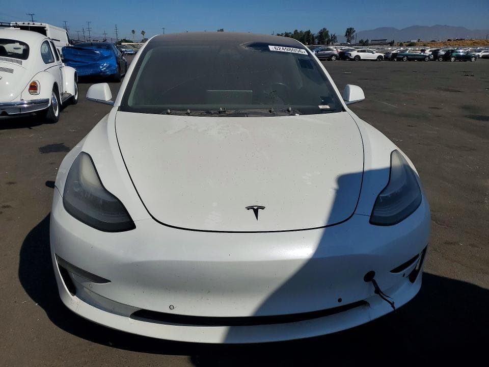 2018 TESLA MODEL 3 5