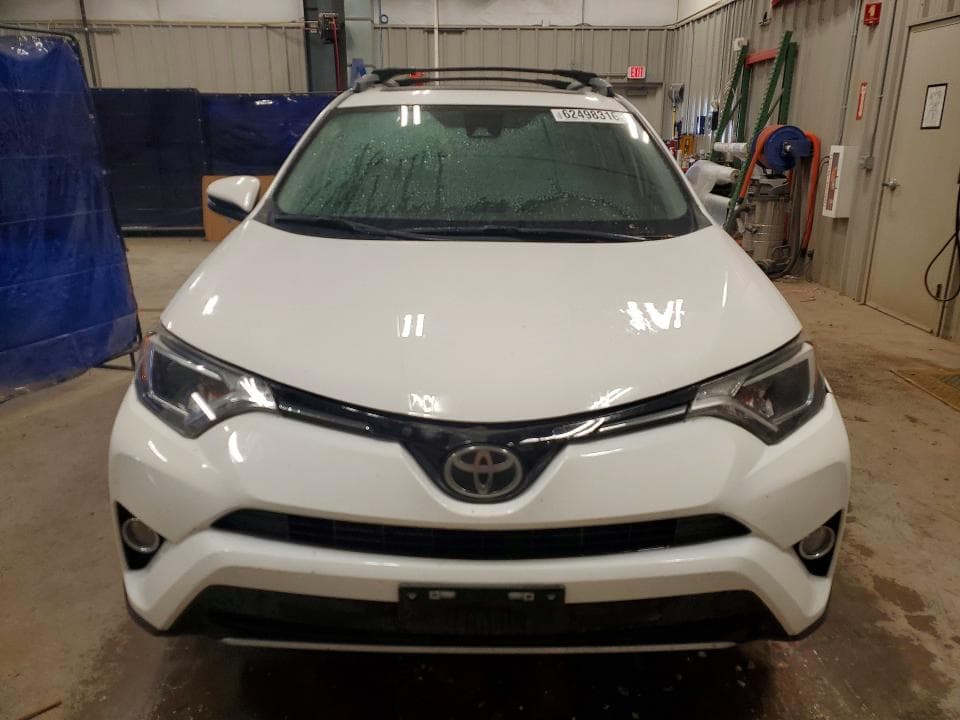 2017 TOYOTA RAV4 XLE 5