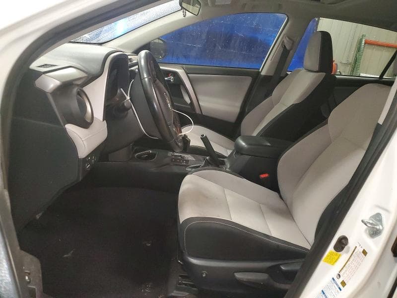 2017 TOYOTA RAV4 XLE 7