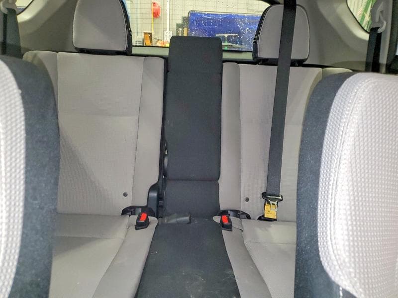 2017 TOYOTA RAV4 XLE 10