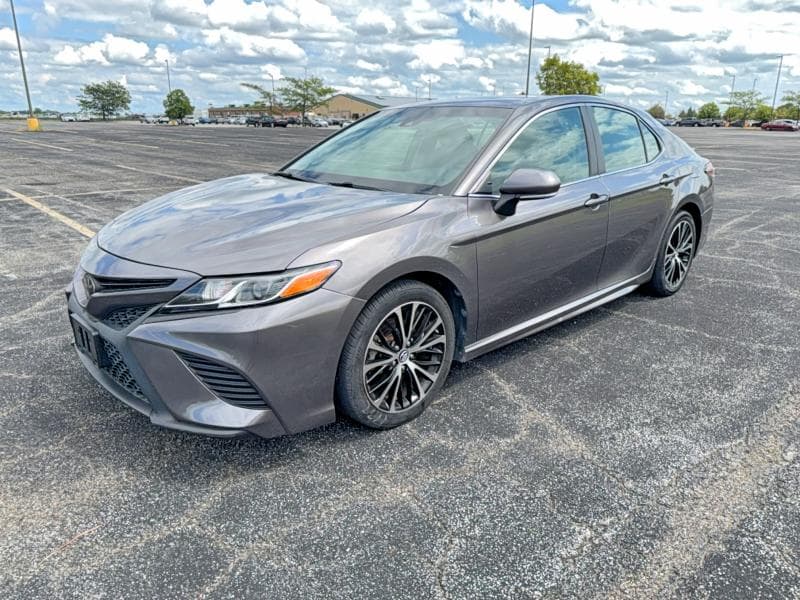2018 TOYOTA CAMRY SE SE 3