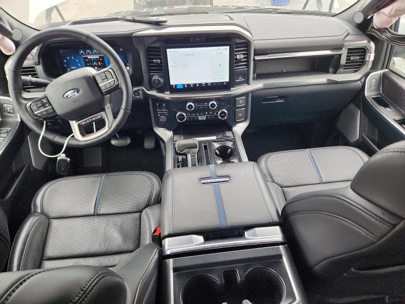 2025 FORD F150 PLATINUM 8