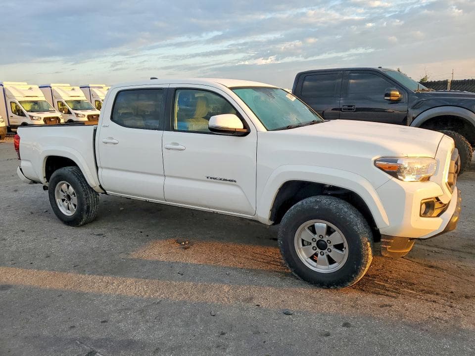 2023 TOYOTA TACOMA SR5 V6 4