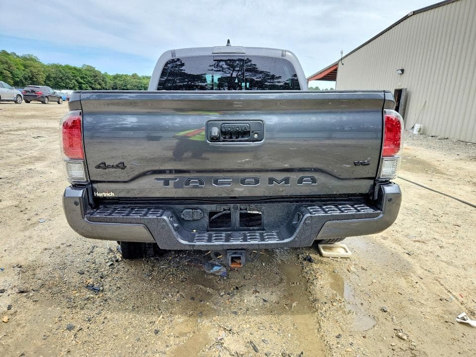 2023 TOYOTA TACOMA LIMITED 6