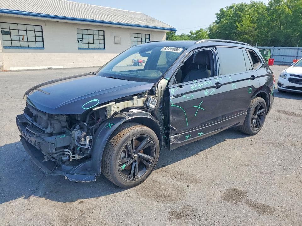 2023 VOLKSWAGEN TIGUAN SE R-LINE BLACK - 1