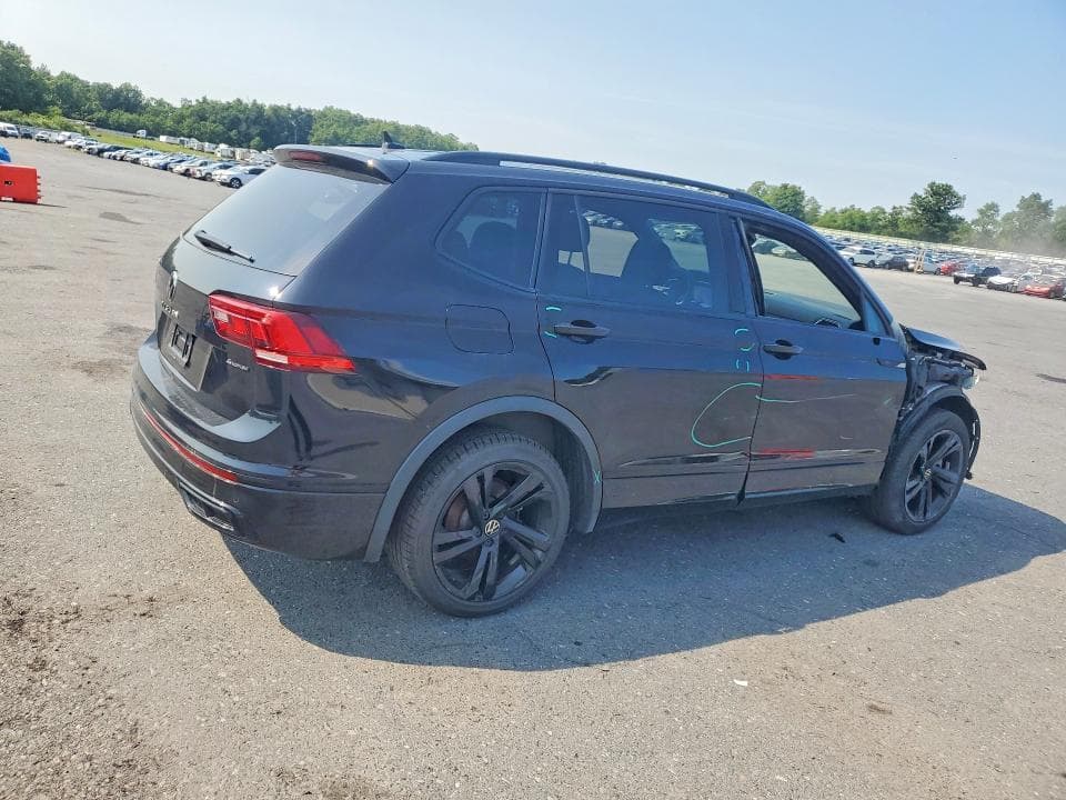 2023 VOLKSWAGEN TIGUAN SE R-LINE BLACK 3