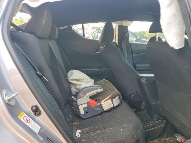 2018 TOYOTA C-HR XLE PREMIUM 11